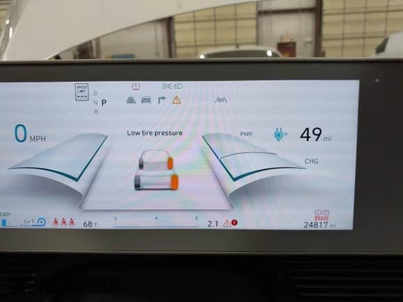 2024 Hyundai Ioniq 5 Limited с VIN KM8KRDDF5RU285364, выставлен на аукционе IAAI как лот 43207395 с пробегом 24 817 миль миль и . История ставок и продаж доступна на DreamBid. Изображение 17.