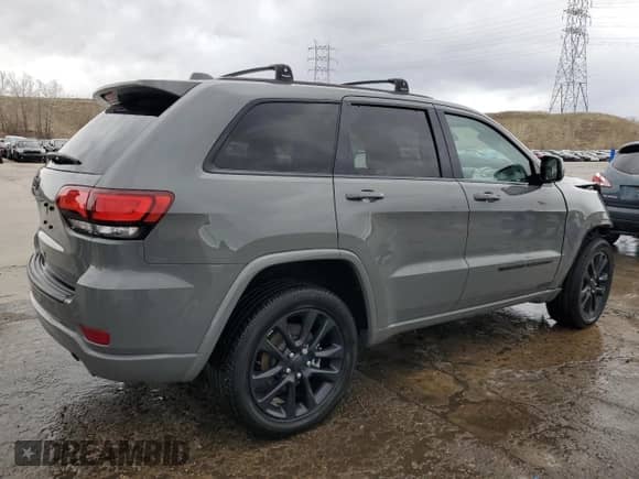 2022 Jeep Grand Cherokee Laredo E z VIN 1C4RJFAGXNC118923, wystawiony jako Copart lot #51288515 z przebiegiem 15 112 mil mil oraz Szkoda całkowita • Salvage title. Historia ofert i sprzedaży dostępna na DreamBid. Obrazek 3.