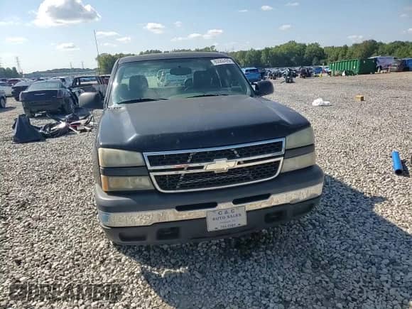 2007 Chevrolet Silverado 1500 Work Truck с VIN 1GCEC19X07Z123077, выставлен на аукционе Copart как лот 85562425 с пробегом 331 399 миль миль и Списание • Salvage title. История ставок и продаж доступна на DreamBid. Изображение 13.