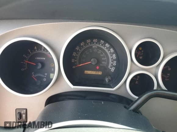 2011 Toyota Tundra z VIN 5TFEY5F10BX114151, wystawiony jako Copart lot #85832145 z przebiegiem 177 884 mil mil oraz Szkoda całkowita • Salvage title. Historia ofert i sprzedaży dostępna na DreamBid. Obrazek 9.