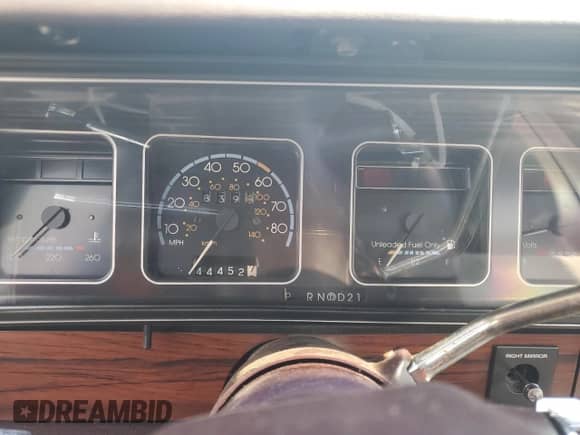 1987 Chevrolet Caprice с VIN 1G1BU51H7H9156079, выставлен на аукционе Copart как лот 60443124 с пробегом 44 452 миль миль и Списание • Salvage title. История ставок и продаж доступна на DreamBid. Изображение 9.