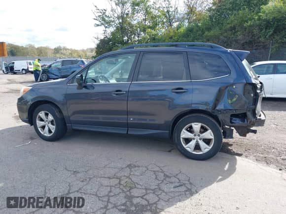 2014 Subaru Forester Limited with VIN JF2SJAHC1EH460269, listed as a IAAI auction lot 43479914 with 133,053 mi miles and . Bid and sale history available at DreamBid. Image 15.