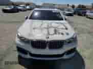 2016 BMW 7 Series 740i с VIN WBA7E2C52GG547465, выставлен на аукционе Copart как лот 67444965 с пробегом 133 943 миль миль и Списание • Salvage title. История ставок и продаж доступна на DreamBid. Изображение 5.