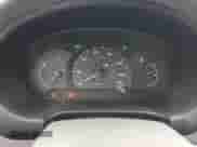 2001 Hyundai Accent z VIN KMHCF35G11U112976, wystawiony jako Copart lot #68692384 z przebiegiem 152 797 mil mil oraz Szkoda całkowita • Salvage title. Historia ofert i sprzedaży dostępna na DreamBid. Obrazek 9.