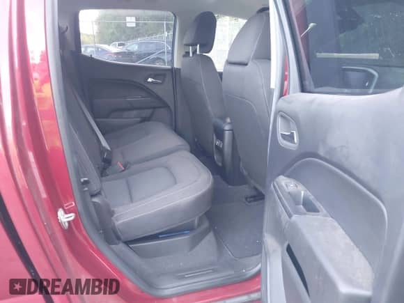 2019 Chevrolet Colorado 4WD LT z VIN 1GCGTCENXK1102429, wystawiony jako IAAI lot #43367648 z przebiegiem 43 773 mil mil oraz . Historia ofert i sprzedaży dostępna na DreamBid. Obrazek 8.