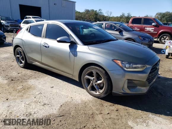 2019 Hyundai Veloster 2.0 z VIN KMHTG6AF1KU017833, wystawiony jako Copart lot #82904093 z przebiegiem 69 556 mil mil oraz . Historia ofert i sprzedaży dostępna na DreamBid. Obrazek 4.