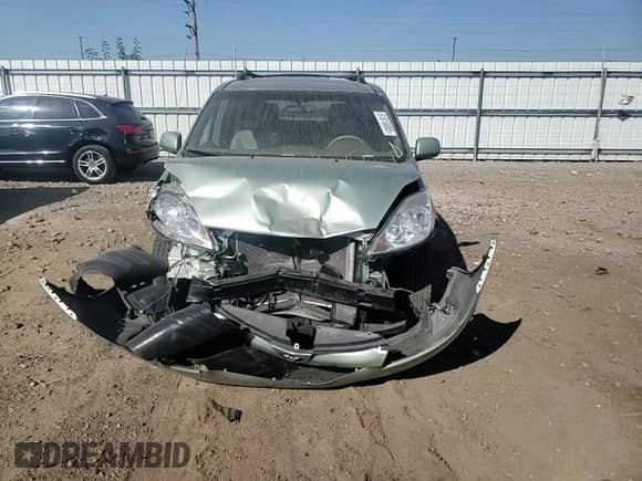 2010 Toyota Sienna XLE с VIN 5TDYK4CC8AS324290, выставлен на аукционе Copart как лот 81019885 с пробегом 130 506 миль миль и Списание • Salvage title. История ставок и продаж доступна на DreamBid. Изображение 14.