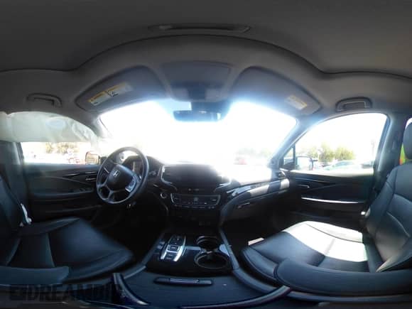 2022 Honda Pilot Touring 8-Passenger with VIN 5FNYF5H94NB004420, listed as a IAAI auction lot 42223140 with 43,210 mi miles and . Bid and sale history available at DreamBid. Image 18.