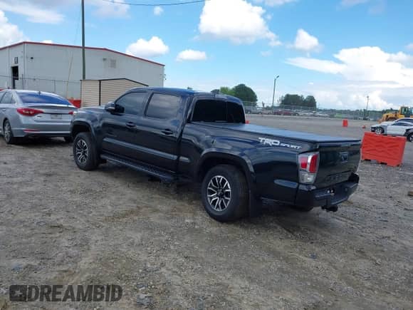 2021 Toyota Tacoma SR5 с VIN 3TMBZ5DN1MM031813, выставлен на аукционе IAAI как лот 42241771 с пробегом 46 024 миль миль и . История ставок и продаж доступна на DreamBid. Изображение 3.