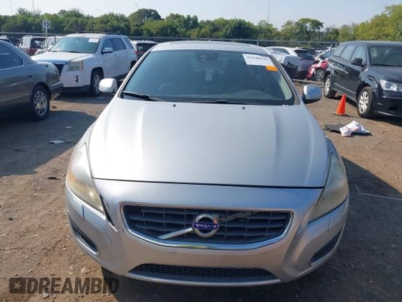 2012 Volvo S60 T5 с VIN YV1622FS2C2021170, выставлен на аукционе IAAI как лот 43240549 с пробегом 147 125 миль миль и . История ставок и продаж доступна на DreamBid. Изображение 6.
