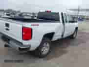 2018 Chevrolet Silverado 1500 LT с VIN 1GCVKREC5JZ290918, выставлен на аукционе IAAI как лот 42363516 с пробегом 159 283 миль миль и . История ставок и продаж доступна на DreamBid. Изображение 4.