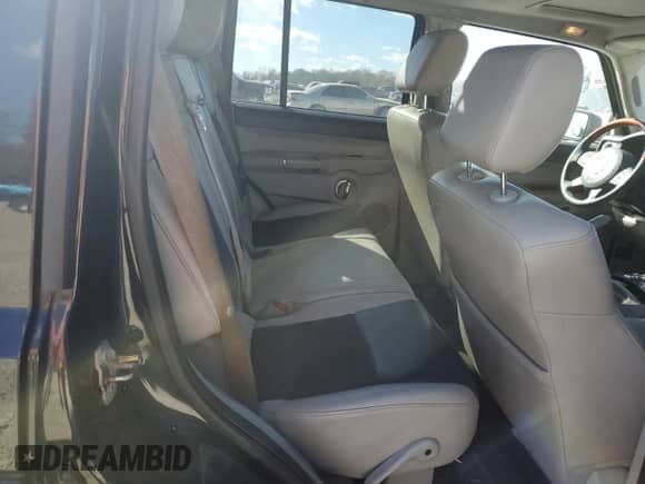 2007 Jeep Commander Overland with VIN 1J8HG68207C610814, listed as a Copart auction lot 41726555 with 211,502 mi miles and Salvage title. Bid and sale history available at DreamBid. Image 11.