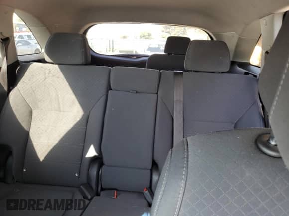 2017 Kia Sorento LX z VIN 5XYPGDA59HG320306, wystawiony jako Copart lot #81629605 z przebiegiem 84 413 mil mil oraz Nie do naprawy • Non repairable. Historia ofert i sprzedaży dostępna na DreamBid. Obrazek 10.