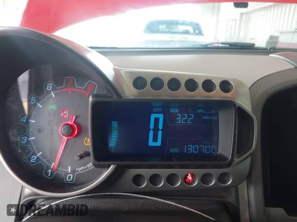 2012 Chevrolet Sonic LS z VIN 1G1JB5SH5C4226409, wystawiony jako IAAI lot #42944948 z przebiegiem 130 700 mil mil oraz . Historia ofert i sprzedaży dostępna na DreamBid. Obrazek 7.
