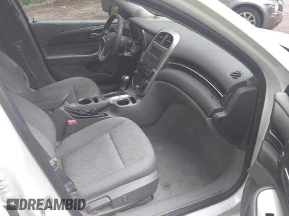 2014 Chevrolet Malibu LS с VIN 1G11B5SL3EF246542, выставлен на аукционе IAAI как лот 42895834 с пробегом 243 808 миль миль и . История ставок и продаж доступна на DreamBid. Изображение 5.
