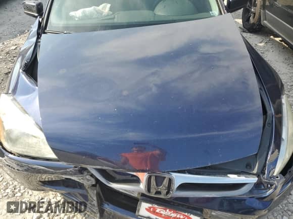 2007 Honda Accord VP с VIN 1HGCM55137A050557, выставлен на аукционе Copart как лот 71431374 с пробегом 195 700 миль миль и Списание • Salvage title. История ставок и продаж доступна на DreamBid. Изображение 12.