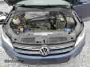 2015 Volkswagen Tiguan S с VIN WVGAV7AX2FW521877, выставлен на аукционе Copart как лот 53238565 с пробегом 105 543 миль миль и На запчасти • Non repairable. История ставок и продаж доступна на DreamBid. Изображение 12.