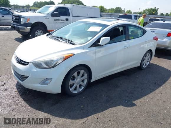 2013 Hyundai Elantra Limited с VIN 5NPDH4AE5DH448593, выставлен на аукционе IAAI как лот 42552610 с пробегом 142 897 миль миль и . История ставок и продаж доступна на DreamBid. Изображение 2.