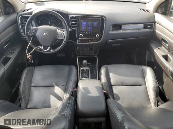 2020 Mitsubishi Outlander ES с VIN JA4AZ3A36LZ024494, выставлен на аукционе Copart как лот 72065255 с пробегом 104 831 миль миль и Списание • Salvage title. История ставок и продаж доступна на DreamBid. Изображение 8.