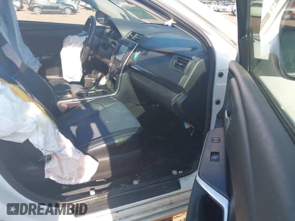 2016 Toyota Camry LE с VIN 4T1BF1FK0GU166104, выставлен на аукционе IAAI как лот 42978927 с пробегом 203 406 миль миль и . История ставок и продаж доступна на DreamBid. Изображение 5.