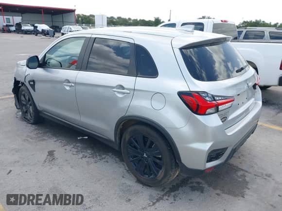 2023 Mitsubishi Outlander ES z VIN JA4ARUAU5PU016999, wystawiony jako IAAI lot #42525414 z przebiegiem 15 010 mil mil oraz . Historia ofert i sprzedaży dostępna na DreamBid. Obrazek 3.