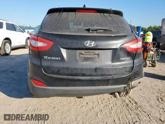 2015 Hyundai Tucson SE z VIN KM8JU3AG9FU018886, wystawiony jako Copart lot #85345155 z przebiegiem 131 012 mil mil oraz Szkoda całkowita • Salvage title. Historia ofert i sprzedaży dostępna na DreamBid. Obrazek 6.