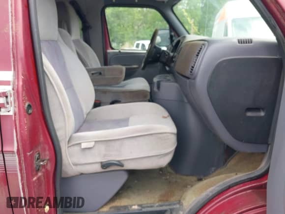 2000 Dodge RAM with VIN 2B6HB11X6YK102707, listed as a IAAI auction lot 42136322 with 167,788 mi miles and . Bid and sale history available at DreamBid. Image 5.