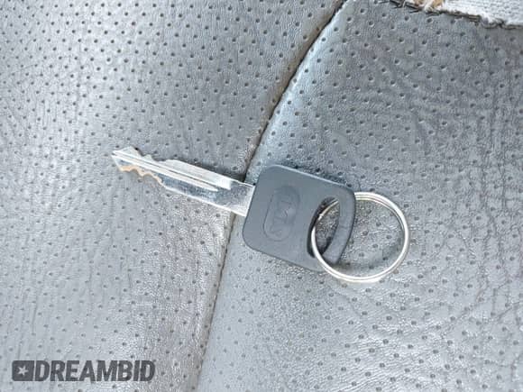 2008 Ford Econoline Cargo Commercial with VIN 1FTSE34L48DA90791, listed as a IAAI auction lot 42221268 with 268,744 mi miles and . Bid and sale history available at DreamBid. Image 11.