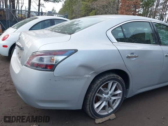 2014 Nissan Maxima SV с VIN 1N4AA5AP4EC499777, выставлен на аукционе IAAI как лот 41469597 с пробегом 191 125 миль миль и . История ставок и продаж доступна на DreamBid. Изображение 6.