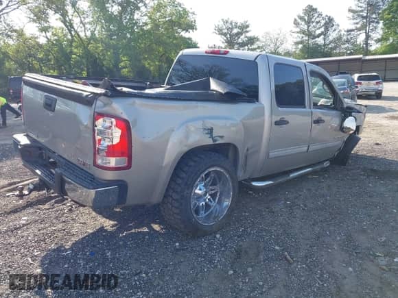 2009 GMC Sierra 1500 SL с VIN 3GTEC13C69G205470, выставлен на аукционе IAAI как лот 42156996 с пробегом 195 547 миль миль и . История ставок и продаж доступна на DreamBid. Изображение 4.