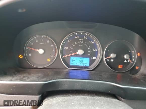 2012 Hyundai Santa Fe SE с VIN 5XYZHDAGXCG140591, выставлен на аукционе Copart как лот 81574875 с пробегом 168 780 миль миль и Списание • Salvage title. История ставок и продаж доступна на DreamBid. Изображение 9.