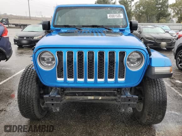 2021 Jeep Wrangler Unlimited Sahara Altitude z VIN 1C4HJXEG7MW728612, wystawiony jako Copart lot #45001535 z przebiegiem 24 027 mil mil oraz Szkoda całkowita • Salvage title. Historia ofert i sprzedaży dostępna na DreamBid. Obrazek 5.