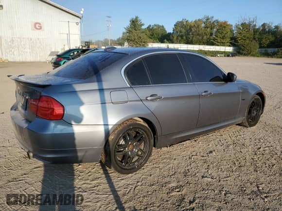 2011 BMW 3 Series 335i xDrive с VIN WBAPL5G5XBNN22531, выставлен на аукционе Copart как лот 80864855 с пробегом 157 451 миль миль и Списание • Salvage title. История ставок и продаж доступна на DreamBid. Изображение 3.