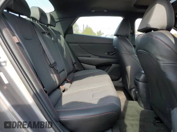 2024 Hyundai Elantra N Line z VIN KMHLR4DF0RU737208, wystawiony jako Copart lot #55430165 z przebiegiem 8 626 mil mil oraz Szkoda całkowita • Salvage title. Historia ofert i sprzedaży dostępna na DreamBid. Obrazek 10.