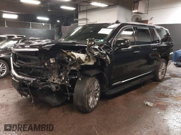 2022 Cadillac Escalade ESV Premium Luxury with VIN 1GYS4KKL2NR134764, listed as a IAAI auction lot 41532115 with 30,453 mi miles and . Bid and sale history available at DreamBid. Image 2.