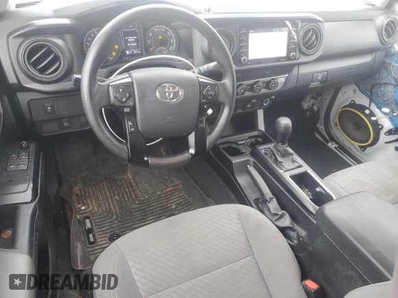 2023 Toyota Tacoma SR z VIN 3TYRX5GN7PT081320, wystawiony jako Copart lot #81251775 z przebiegiem 38 572 mil mil oraz Czysty tytuł • Clean title. Historia ofert i sprzedaży dostępna na DreamBid. Obrazek 8.