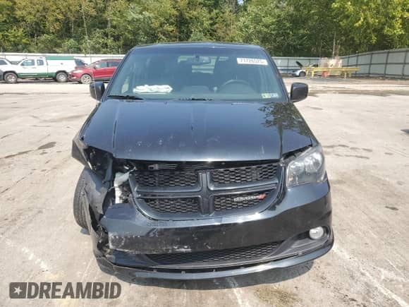 2015 Dodge Grand Caravan SXT with VIN 2C4RDGCG3FR614486, listed as a Copart auction lot 71726525 with 96,768 mi miles and Salvage title. Bid and sale history available at DreamBid. Image 5.