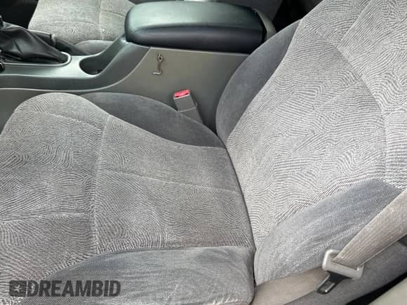 2003 Chevrolet TrailBlazer EXT LT z VIN 1GNET16S136172543, wystawiony jako Copart lot #65746185 z przebiegiem 193 815 mil mil oraz Czysty tytuł • Clean title. Historia ofert i sprzedaży dostępna na DreamBid. Obrazek 14.