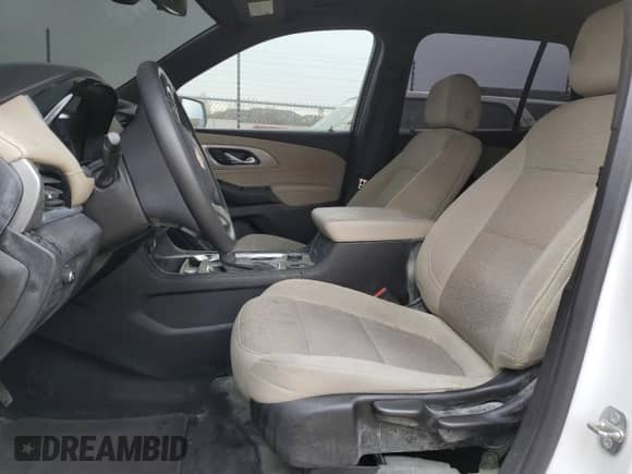2022 Chevrolet Traverse LS z VIN 1GNEVFKW3NJ194785, wystawiony jako Copart lot #89382785 z przebiegiem 30 809 mil mil oraz Szkoda całkowita • Salvage title. Historia ofert i sprzedaży dostępna na DreamBid. Obrazek 7.