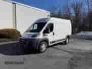 2014 Ram ProMaster z VIN 3C6TRVCD0EE130171, wystawiony jako Copart lot #53979865 z przebiegiem 160 154 mil mil oraz Czysty tytuł • Clean title. Historia ofert i sprzedaży dostępna na DreamBid. Obrazek 2.
