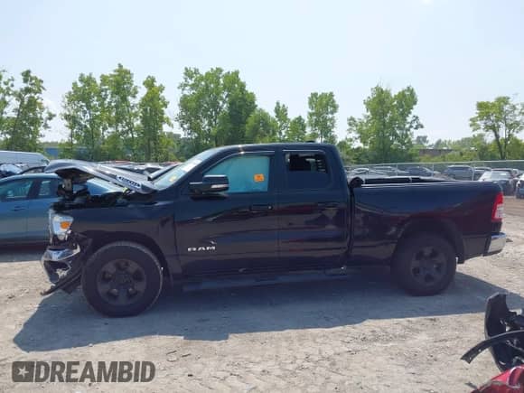 2021 Ram 1500 Lone Star с VIN 1C6RREBT3MN708986, выставлен на аукционе IAAI как лот 43010810 с пробегом 50 602 миль миль и . История ставок и продаж доступна на DreamBid. Изображение 13.