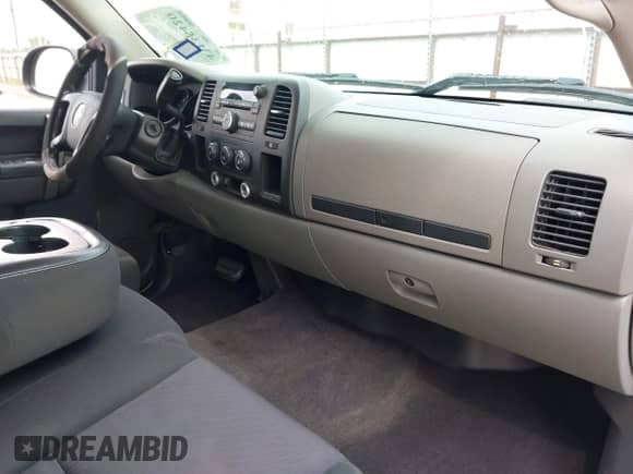 2012 Chevrolet Silverado 1500 LS z VIN 3GCPCREA1CG237415, wystawiony jako IAAI lot #43135420 z przebiegiem 215 687 mil mil oraz . Historia ofert i sprzedaży dostępna na DreamBid. Obrazek 5.