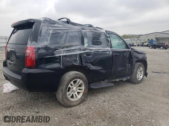 2019 Chevrolet Tahoe with VIN 1GNSKBKC3KR274580, listed as a Copart auction lot 50537835 with 121,231 mi miles and Salvage title. Bid and sale history available at DreamBid. Image 3.