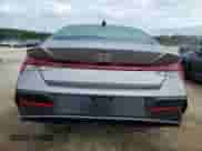 2025 Hyundai Elantra Limited z VIN KMHLP4DG1SU020675, wystawiony jako Copart lot #86144625 z przebiegiem 6 375 mil mil oraz Czysty tytuł • Clean title. Historia ofert i sprzedaży dostępna na DreamBid. Obrazek 6.