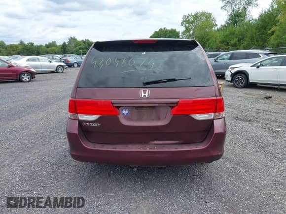 2008 Honda Odyssey LX с VIN 5FNRL38288B079131, выставлен на аукционе IAAI как лот 43048074 с пробегом 269 952 миль миль и . История ставок и продаж доступна на DreamBid. Изображение 17.