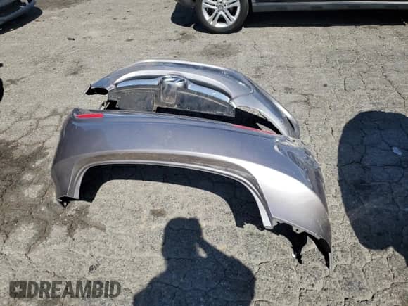 2013 Hyundai Elantra GLS z VIN KMHDH4AE5DU891862, wystawiony jako Copart lot #81151215 z przebiegiem Nie podano mil oraz Szkoda całkowita • Salvage title. Historia ofert i sprzedaży dostępna na DreamBid. Obrazek 12.