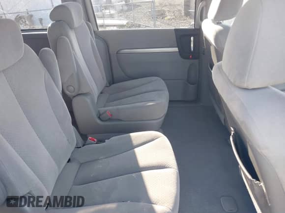 2007 Hyundai Entourage GLS с VIN KNDMC233676024398, выставлен на аукционе IAAI как лот 40672799 с пробегом 104 242 миль миль и . История ставок и продаж доступна на DreamBid. Изображение 8.