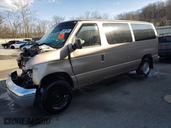 1998 Ford Econoline Cargo с VIN 1FTRE14L5WHA03926, выставлен на аукционе Copart как лот 84072344 с пробегом 225 892 миль миль и Списание • Salvage title. История ставок и продаж доступна на DreamBid. Изображение 1.