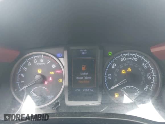 2018 Toyota Tacoma SR5 z VIN 5TFSZ5AN7JX129318, wystawiony jako IAAI lot #42318892 z przebiegiem 78 613 mil mil oraz . Historia ofert i sprzedaży dostępna na DreamBid. Obrazek 7.