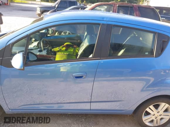2015 Chevrolet Spark LS с VIN KL8CB6S97FC757807, выставлен на аукционе IAAI как лот 42999935 с пробегом 127 334 миль миль и . История ставок и продаж доступна на DreamBid. Изображение 14.